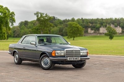 Lot 82 - 1983 Mercedes 280CE