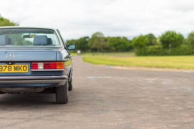 Lot 82 - 1983 Mercedes 280CE