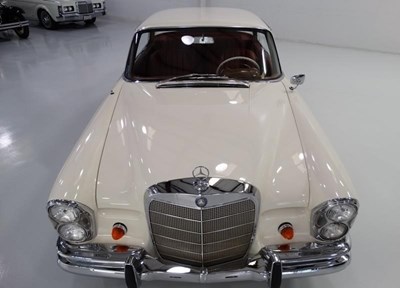 Lot 61 - 1962 Mercedes-Benz 220 SEB