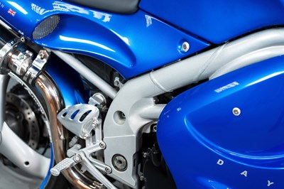 Lot 17 - 2001 Triumph Daytona