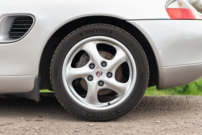 Lot 2001 Porsche Boxster