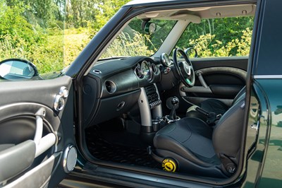Lot 2 - 2005 Mini Cooper S R53