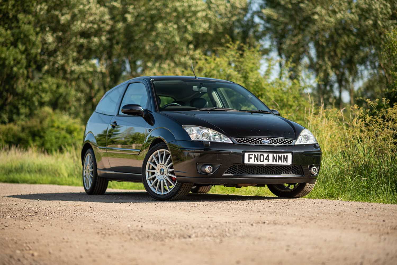 Lot 2004 Ford Focus ST