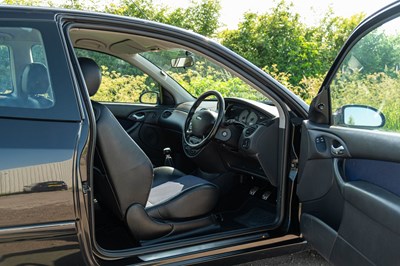 Lot 2004 Ford Focus ST