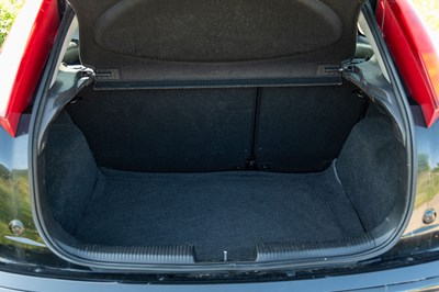 Lot 2004 Ford Focus ST