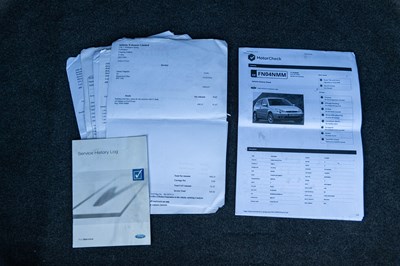Lot 2004 Ford Focus ST