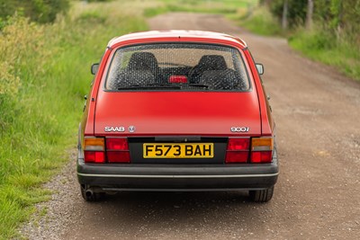 Lot 1989 Saab 900i