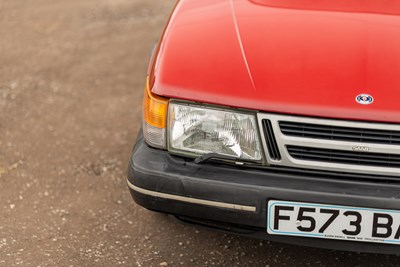 Lot 1989 Saab 900i