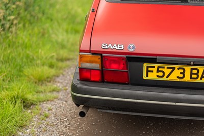 Lot 1989 Saab 900i
