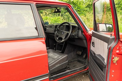 Lot 1989 Saab 900i