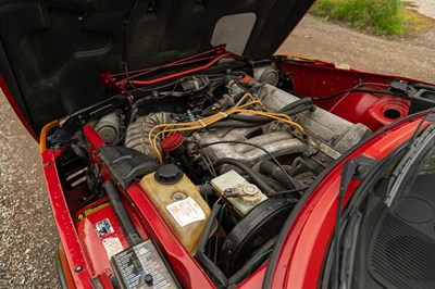 Lot 1989 Saab 900i