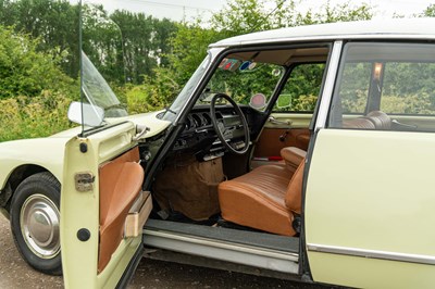 Lot 1972 Citroen DS Special