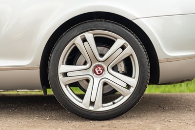 Lot 2004 Bentley Continental GT