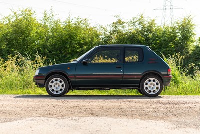 Lot 1994 Peugeot 205 GTI 1.9