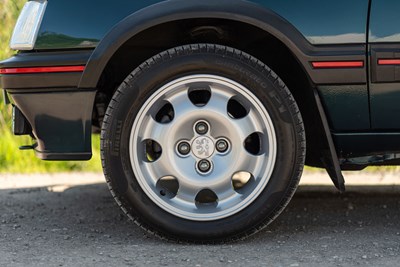 Lot 1994 Peugeot 205 GTI 1.9
