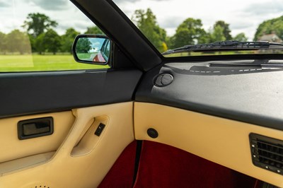 Lot 1993 Ferrari Mondial T