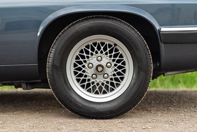 Lot 19 - 1990 Jaguar XJS 5.3 HE