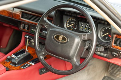 Lot 19 - 1990 Jaguar XJS 5.3 HE