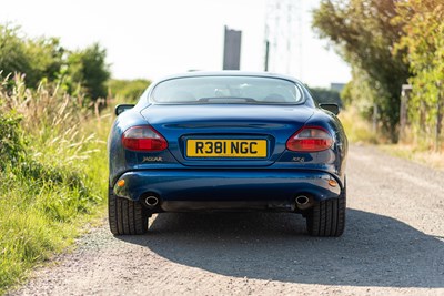 Lot 59 - 1998 Jaguar XK8 Coupe
