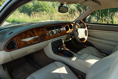 Lot 59 - 1998 Jaguar XK8 Coupe