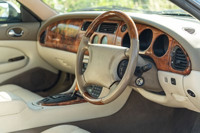 Lot 59 - 1998 Jaguar XK8 Coupe