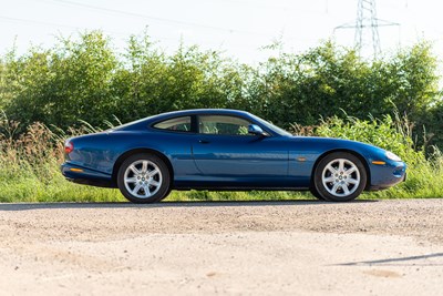 Lot 59 - 1998 Jaguar XK8 Coupe