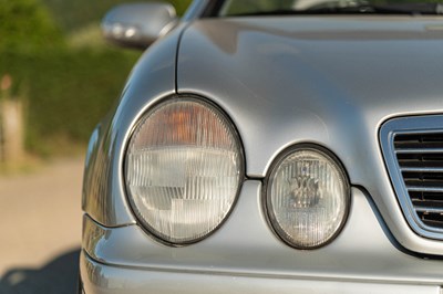 Lot 104 - 2001 Mercedes CLK 320 Elegance