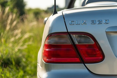 Lot 104 - 2001 Mercedes CLK 320 Elegance