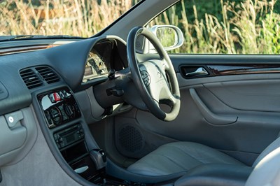 Lot 104 - 2001 Mercedes CLK 320 Elegance