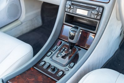 Lot 104 - 2001 Mercedes CLK 320 Elegance