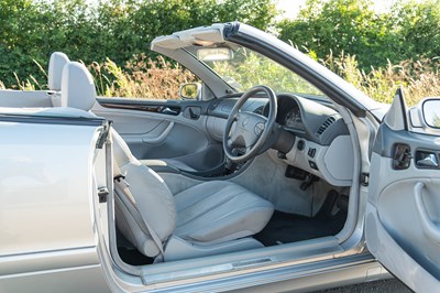 Lot 104 - 2001 Mercedes CLK 320 Elegance