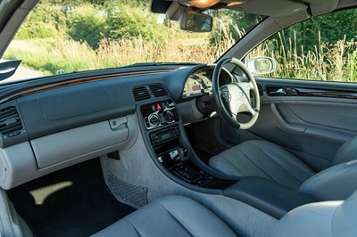 Lot 104 - 2001 Mercedes CLK 320 Elegance