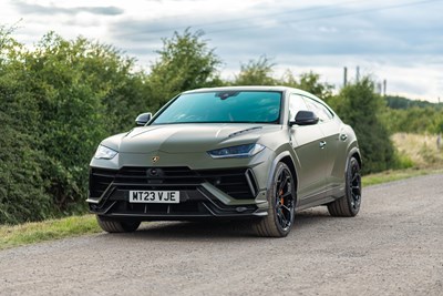 Lot 2023 Lamborghini Urus Perfomante