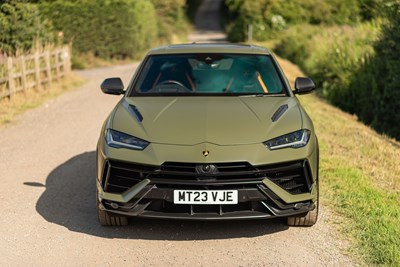 Lot 2023 Lamborghini Urus Perfomante