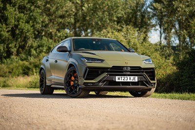 Lot 2023 Lamborghini Urus Perfomante