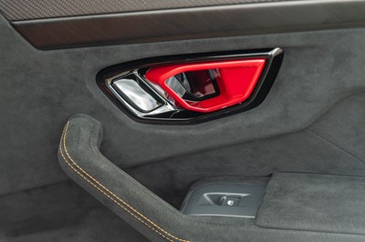 Lot 2023 Lamborghini Urus Perfomante