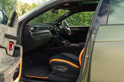 Lot 2023 Lamborghini Urus Perfomante