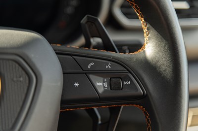 Lot 2023 Lamborghini Urus Perfomante