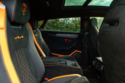 Lot 2023 Lamborghini Urus Perfomante
