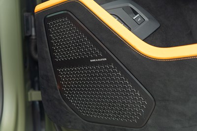 Lot 2023 Lamborghini Urus Perfomante