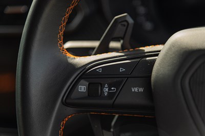Lot 2023 Lamborghini Urus Perfomante