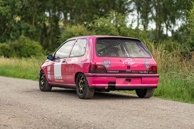 Lot 107 - 1994 Renault Clio Williams