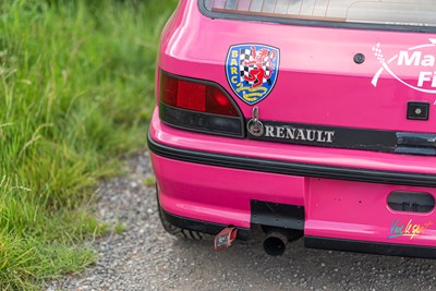 Lot 107 - 1994 Renault Clio Williams