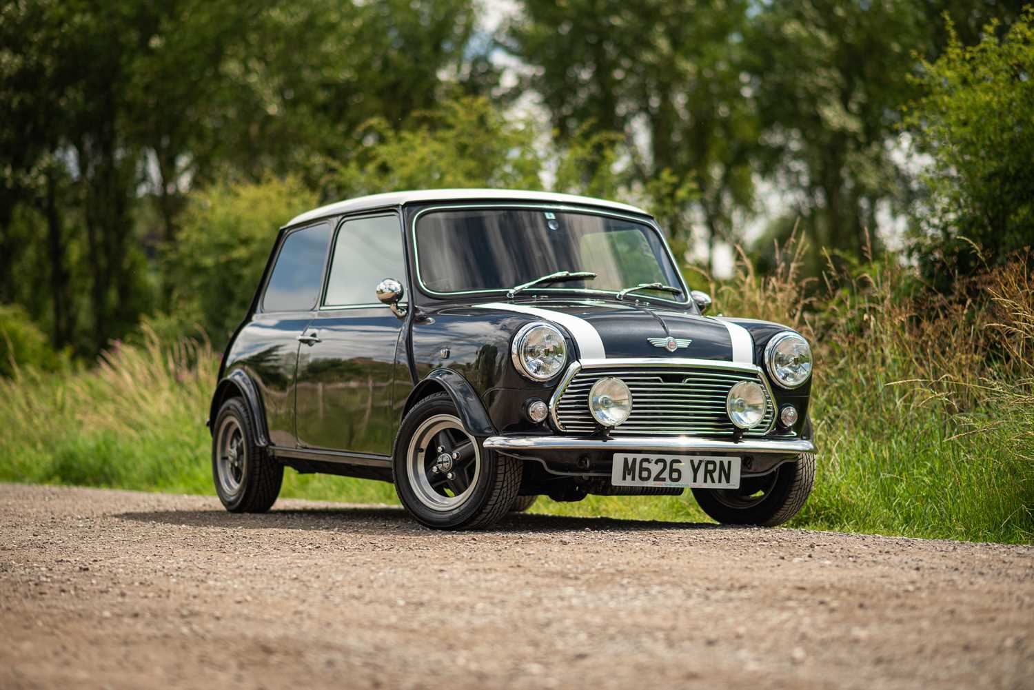 Lot 1995 Mini Cooper