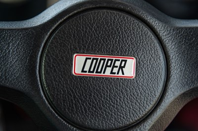Lot 1995 Mini Cooper