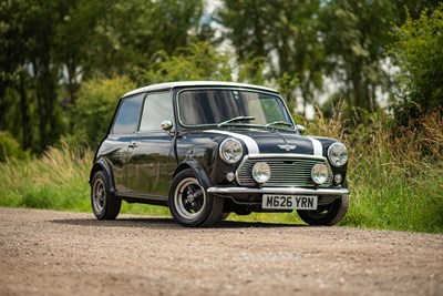 Lot 1995 Mini Cooper