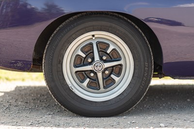 Lot 6 - 1974 MGB GT
