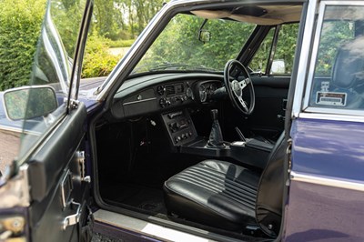 Lot 6 - 1974 MGB GT