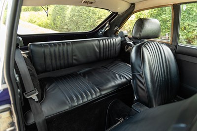 Lot 6 - 1974 MGB GT