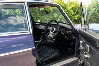 Lot 6 - 1974 MGB GT